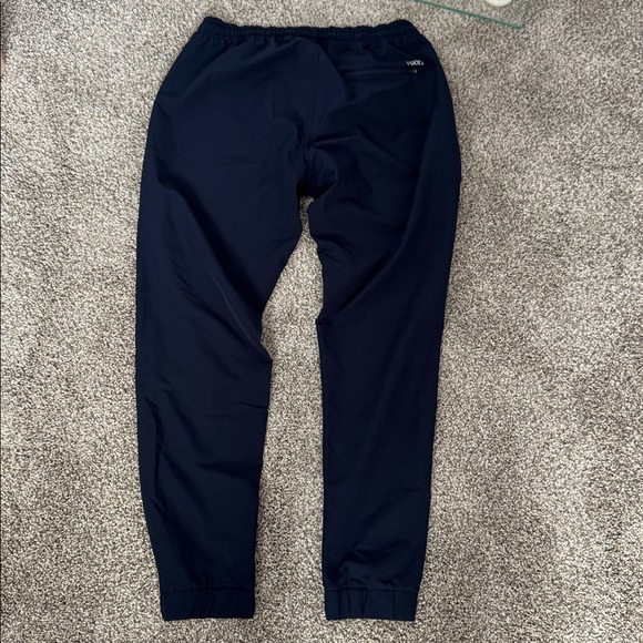 Vuori Transit Jogger in Ink - Picture 10 of 11